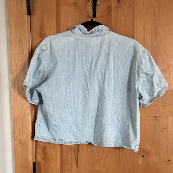 Forever 21 Light Blue Striped Shirt size small - Picture 3 of 3